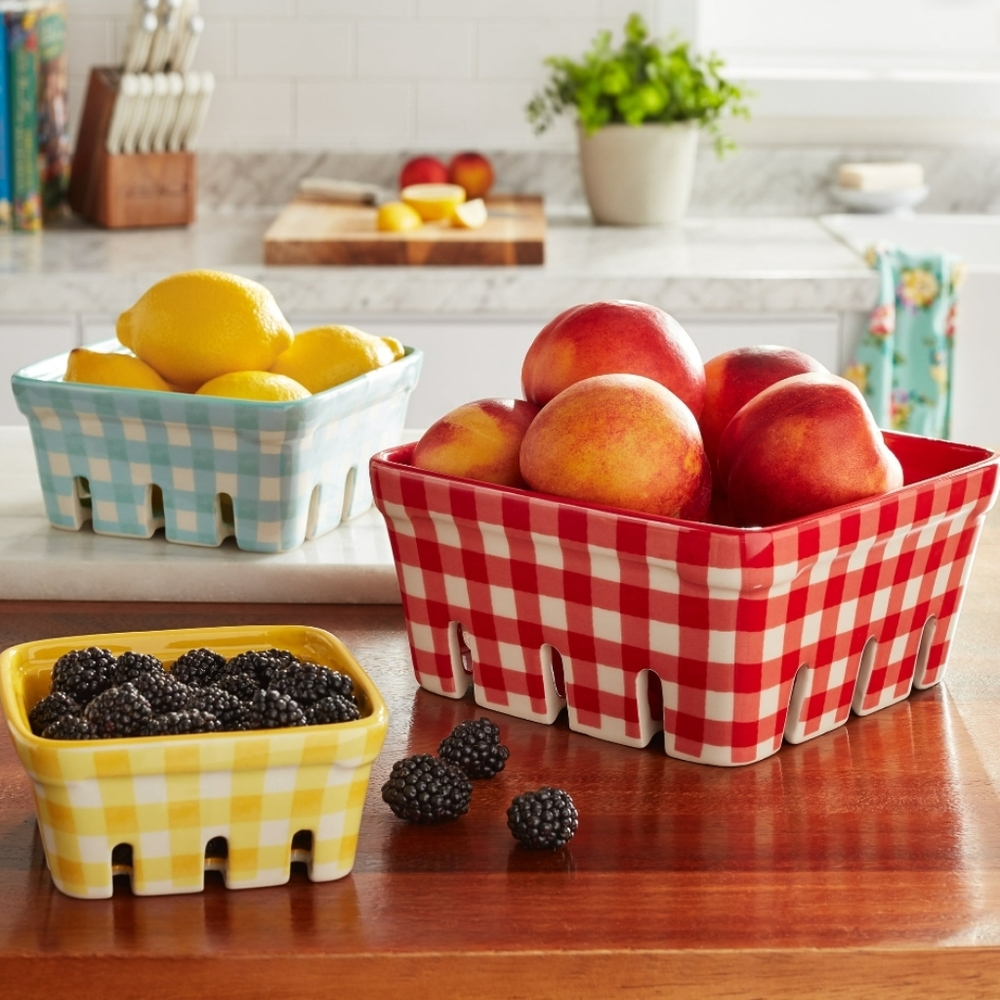 ❤️ New 2023 Pioneer Woman Gingham 3-Piece Ceramic Fruit Basket Set - Picture 1 of 6